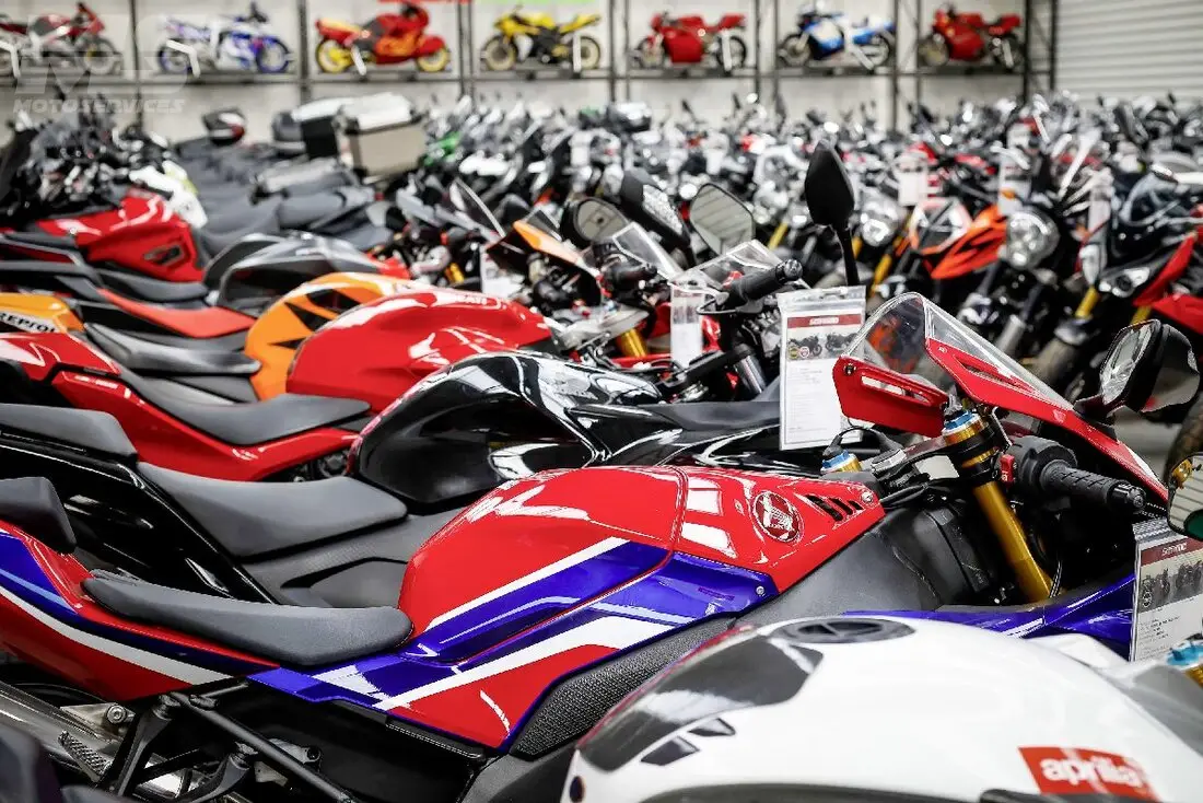 Marché moto scooter d’occasion 2025 : la seconde main, toujours une valeur sûre !